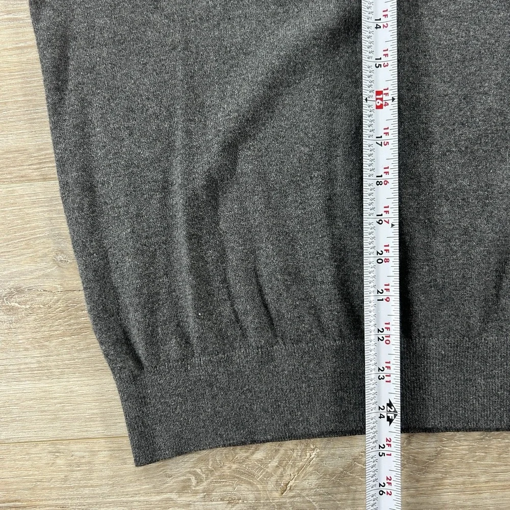 NWT Banana Republic Men's Small Premium Luxe Yarn Gray V-Neck Sweater
